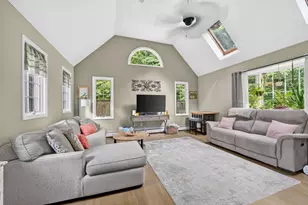 42 Medeiros Ln, Dartmouth, MA 02747 - Photo 19