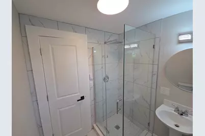 49 Corona St, Springfield, MA 01104 - Photo 11