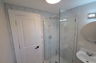 49 Corona St, Springfield, MA 01104 - Photo 11