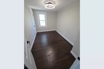 49 Corona St, Springfield, MA 01104 - Photo 15