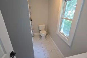 49 Corona St, Springfield, MA 01104 - Photo 9