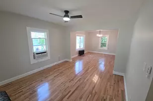 49 Corona St, Springfield, MA 01104 - Photo 3