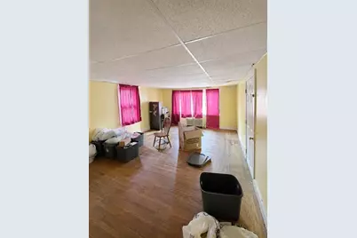123 Grape St, Chicopee, MA 01013 - Photo 5