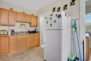 57 Corser St, Holyoke, MA 01040 - Photo 33