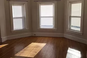 3 Belmont St, Lowell, MA 01851 - Photo 9