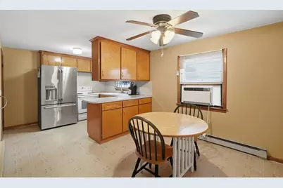 37 Woodcrest Ct, Chicopee, MA 01020 - Photo 19