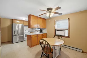 37 Woodcrest Ct, Chicopee, MA 01020 - Photo 19