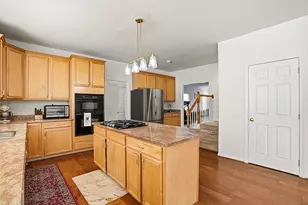 34 Hemingway St, Shrewsbury, MA 01545 - Photo 19