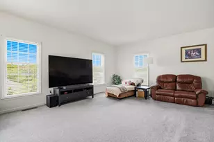 34 Hemingway St, Shrewsbury, MA 01545 - Photo 25