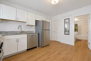 15 Stanton St, Worcester, MA 01605 - Photo 7
