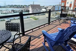 600 Shirley St, Winthrop, MA 02152 - Photo 11