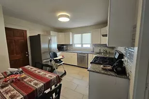 18 Banks St, Belmont, MA 02478 - Photo 3