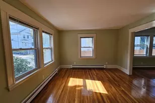 18 Banks St, Belmont, MA 02478 - Photo 5
