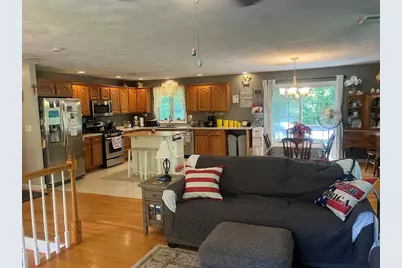 793 Montgomery, Fall River, MA 02720 - Photo 3