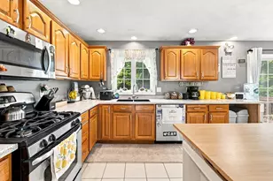 793 Montgomery, Fall River, MA 02720 - Photo 13