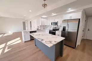441 Washington St, Dedham, MA 02026 - Photo 3