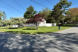 7 Villa Ave, Swansea, MA 02777 - Photo 3