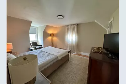 26 Grandview St, Springfield, MA 01118 - Photo 9