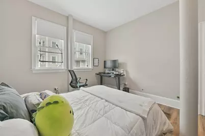 467 E 8th #1A, Boston, MA 02127 - Photo 15