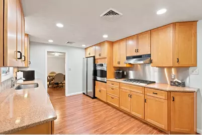 4 Surrey Ln, Peabody, MA 01960 - Photo 3
