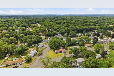 4 Surrey Ln, Peabody, MA 01960 - Photo 17