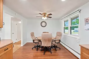 4 Surrey Ln, Peabody, MA 01960 - Photo 5