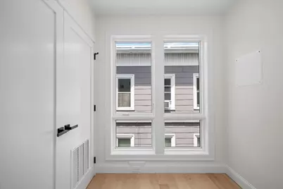 595 Broadway #302, Somerville, MA 02145 - Photo 13