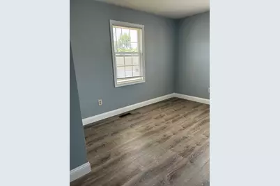 35-37 Pine St Court, Springfield, MA 01105 - Photo 9