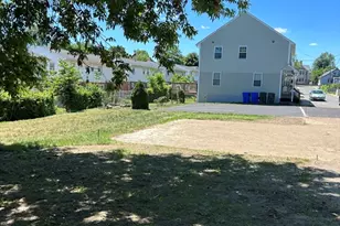 35-37 Pine St Ct, Springfield, MA 01105 - Photo 3