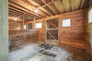 95 Packardville Rd, Pelham, MA 01002 - Photo 23