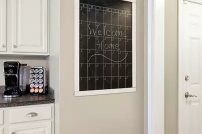 17 Homestead St, Palmer, MA 01069 - Photo 9