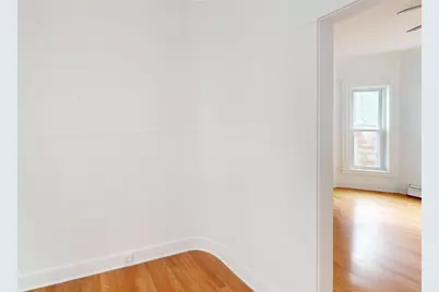 26 A St #1, Lowell, MA 01851 - Photo 9