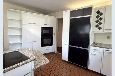 13 Northfield Ln #13, Dartmouth, MA 02747 - Photo 5