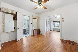 136 Maynard St, Springfield, MA 01109 - Photo 17