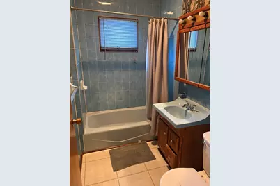 136 Maynard St, Springfield, MA 01109 - Photo 13