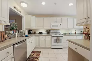 877 Auburnville Way, Whitman, MA 02382 - Photo 7