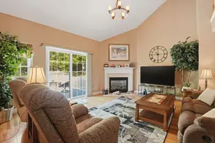 877 Auburnville Way, Whitman, MA 02382 - Photo 3