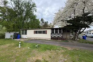 31 Rivermead, East Hartford, CT 06118 - Photo 5