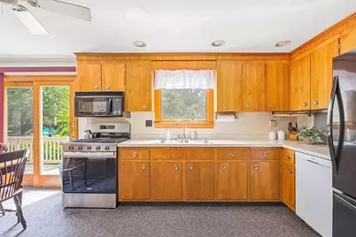 93 Hudson St, Halifax, MA 02338 - Photo 11