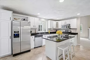 56 Patriot Rd, Tyngsborough, MA 01879 - Photo 9