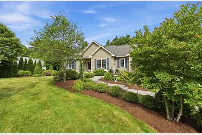 413 Batchelor St, Granby, MA 01033 - Photo 5