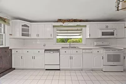 21 South Ave, Taunton, MA 02780 - Photo 7