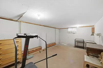 20 Bourbeau St, Chicopee, MA 01020 - Photo 29