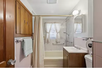 20 Bourbeau St, Chicopee, MA 01020 - Photo 23