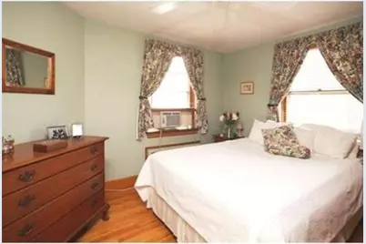 116 Floral St #4, Newton, MA 02161 - Photo 5