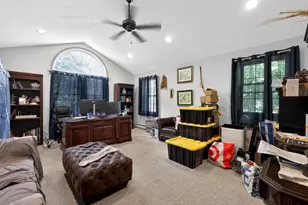 23 Smith St, Attleboro, MA 02703 - Photo 17