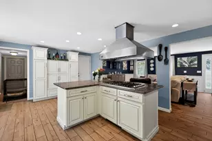 23 Smith St, Attleboro, MA 02703 - Photo 3