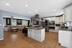 23 Smith St, Attleboro, MA 02703 - Photo 7
