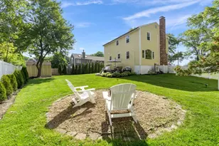 42 Hale St, Newburyport, MA 01950 - Photo 33