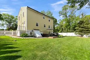42 Hale St, Newburyport, MA 01950 - Photo 35